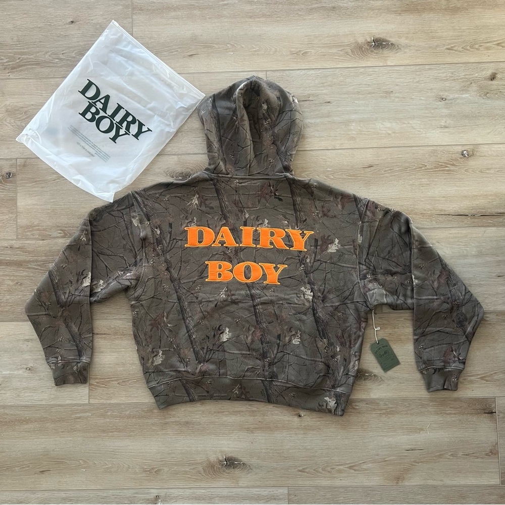 NWT Limited Edition Dairy Boy BF Hoodie in Everygreen Camo / Champion Orange - Picture 2 of 12